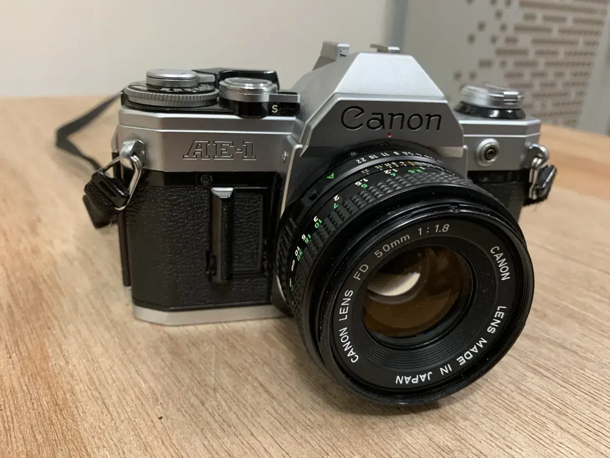 캐논 AE-1